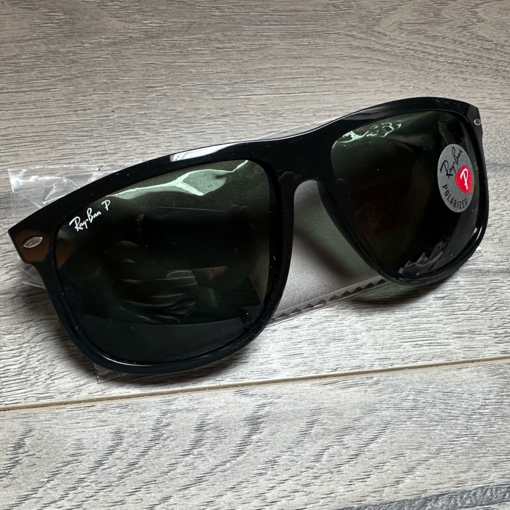 Brand New Ray-Ban Sunglasses!